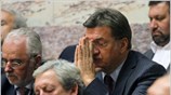 Ο κοινοβουλευτικός εκπρόσωπος του ΠΑΣΟΚ βουλευτής Πέτρος Ευθυμίου παρακολουθεί την έκτακτη συνεδρίαση ...