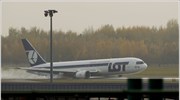 Ενα Boeing 767 της πολωνικής εταιρείας LOT κάνει αναγκαστική προσγείωση στο αεροδρόμιο ...