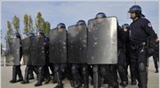 Πάνω από 2.000 αστυνομικοί έχουν αναπτυχθεί στη Νίκαια όπου στις 16:00 ώρα ...
