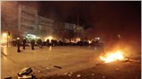 Πέντε άτομα συνελήφθησαν για συμμετοχή στα επεισόδια έξω από το γήπεδο της ...