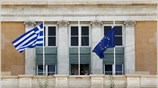 Μια εθελοντική αναδιάρθρωση του ελληνικού χρέους, όπως σχεδιάζεται αυτή τη στιγμή στην ...