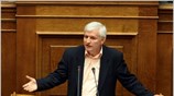 Την παραίτηση από το βουλευτικό αξίωμα ανακοίνωσε από το βήμα της Βουλής ...