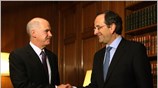 Την απόφασή του να συγκρουστεί στις συνόδους κορυφής της Ευρωζώνης και της ...