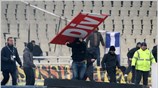 Επεισόδια κατά την διάρκεια του αγώνα ΑΕΚ-Παναθηναικός, όταν φίλαθλοι της γηπεδούχου ομάδας ...