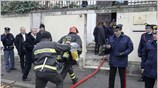 Ιταλοί πυροτεχνουργοί εξουδετέρωσαν τον εκρηκτικό μηχανισμό που εντοπίστηκε σε δέμα στην ελληνική ...