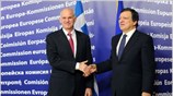 Την «απόλυτη στήριξή του» στις προσπάθειες της ελληνικής κυβέρνησης εξεφρασε ο πρόεδρος ...