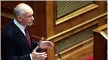 «Ναι» στη διαμαρτυρία, «όχι» αυθαιρεσία, παρατήρησε από το βήμα της Βουλής ο ...