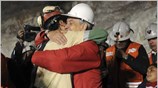 Παρόντες στη διάσωση των μεταλλωρύχων ήταν και ο πρόεδρος της Χιλής Σεμπαστιάν ...