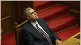 Ο υπουργός Μεταφορών Δ. Ρέππας στη Βουλή, παρακολουθεί τη συζήτηση επί της ...