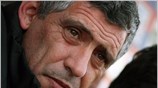 Προπονητής της Εθνικής ομάδας ποδοσφαίρου είναι πλέον και επίσημα ο Φερνάντο Σάντος. ...