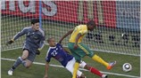 Η Νότια Αφρική επικράτησε 2-1 της Γαλλίας στο «Φρι Στέιτ» του Μπλούμφοντεϊν, ...