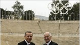 Στο βιβλίο της Ολυμπιακής Εκεχειρίας υπέγραψε ο Τούρκος πρωθυπουργός Ταγίπ Ερντογάν, σε ...
