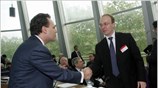 Ο ΑΝΥΠΕΞ Δημήτρης Δρούτσας και ο ΥΠΕΞ της ΠΓΔΜ Αντόνιο Μιλόσοσκι, στη ...