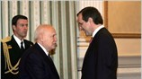 Ο Πρόεδρος της Δημοκρατίας Κάρολος Παπούλιας (Α) και ο πρόεδρος της Ν.Δ. ...