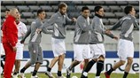 Ενα μικρό θαύμα θα επιδιώξει απόψε στη Γαλλία ο Ολυμπιακός. Οι «ερυθρόλευκοι», ...