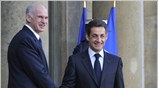Με τον Γάλλο Πρόεδρο Νικολά Σαρκοζί συναντάται σήμερα, στο Παρίσι, ο πρωθυπουργός. ...