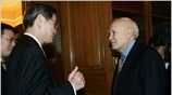 Ο Πρόεδρος της Δημοκρατίας Κάρολος Παπούλιας δέχθηκε σήμερα τον επισκεπτόμενο την Ελλάδα, ...