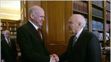 Στην ευρύτατη συναίνεση που συγκέντρωσε ο Κάρολος Παπούλιας για την επανεκλογή του ...