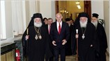 Θερμή υποδοχή επεφύλαξε ο πρωθυπουργός Γιώργος Παπανδρέου στον Πατριάρχη Αλεξανδρείας Θεόδωρο, o ...