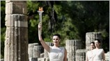 Η Ολυμπιακή Φλόγα άρχισε το μακρινό ταξίδι της για το Βανκούβερ του ...