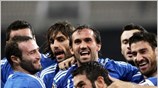 Με... σολίστ τον Φάνη Γκέκα, ο οποίος πέτυχε 4 γκολ, η Ελλάδα ...