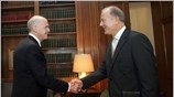 Αισιόδοξος ότι το δημοσιονομικό έλλειμμα της χώρας δεν θα υπερβεί το 10% ...