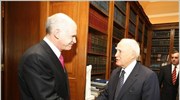 Ο πρόεδρος του ΠΑΣΟΚ κ. Γιώργος Παπανδρέου έλαβε από τον Πρόεδρο της ...
