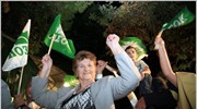 Πανηγυρισμοί στο εκλογικό κέντρο του ΠΑΣΟΚ στη Θεσσαλονίκη. ...