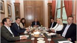 Αντιδρούν οι δημοσιογράφοι για τους όρους διεξαγωγής του debate. Σε ανακοίνωση που ...