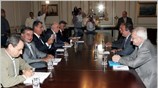 Τα προβλήματα του αγροτικού τομέα έθεσαν στον πρωθυπουργό κ. Κώστα Καραμανλή οι ...