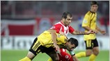 Ο Ολυμπιακός «σφυρίχτηκε» αρκετές φορές από τους οπαδούς του στη χθεσινή ρεβάνς ...