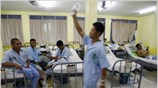 Είκοσι τρεις στρατιώτες και πάνω από 20 μουσουλμάνοι αντάρτες σκοτώθηκαν σε άγριες ...