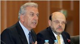 Ο υπουργός Υγείας Δημήτρης Αβραμόπουλος και ο κυβερνητικός εκπρόσωπος Ευάγγελος Αντώναρος ενημέρωσαν ...