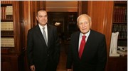 Ημίωρη συνάντηση με τον Πρόεδρο της Δημοκρατίας Κάρολο Παπούλια, είχε το μεσημέρι ...