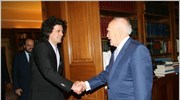 Ο Πρόεδρος της Δημοκρατίας κ. Κάρολος Παπούλιας δέχθηκε σήμερα τον 28χρονο καθηγητή ...