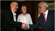 Ο κοινοβουλευτικός εκπρόσωπος του ΣΥΡΙΖΑ Αλέκος Αλαβάνος και ο βουλευτής Φώτης Κουβέλης ...