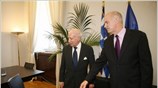 Ολοκληρώθηκε η συνάντηση του προέδρου του ΠΑΣΟΚ, Γ. Παπανδρέου, με το διαπραγματευτή ...