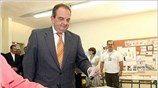 «Η επιλογή της κυβέρνησης είναι ξεκάθαρη. Θα συνεχίσει τις πολιτικές της, τις ...