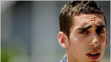 Ο Ελβετός οδηγός της Toro Rosso, Sebastien Buemi πριν βγει στην πίστα ...