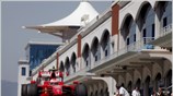 Ο Φινλανδός πιλότος της Ferrari, Κίμι Ραϊκόνεν, κατά τη διάρκεια των δοκιμαστικών ...