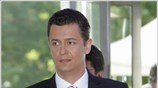 Ο δημοσιογράφος Αντώνης Σρόιτερ φθάνει στο Ραδιοτηλεοπτικό Μέγαρο της ΕΡΤ για την ...