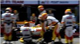 Ανεφοδιασμός για τον Fernando Alonso. Ο Ισπανός έφερε την Renault στην 7η ...