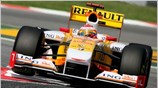 Ο Ισπανός Fernando Alonso οδήγησε το μονοθέσιο της  Renault στην 17η ...
