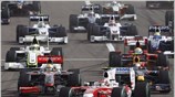 Στιγμιότυπο από την εκκίνηση του Gran Prix του Μπαχρέιν. ...