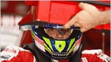 O Βραζιλιάνος πιλότος της Ferrari, Felipe Massa ετοιμάζεται για τη διαδικασία των ...