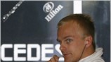 Ο Heikki Kovalainen, της McLaren, προετοιμάζεται για την πρώτη περίοδο των δοκιμαστικών. ...