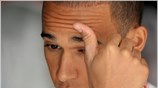 Σκεπτικός ο Lewis Hamilton. Η χρονιά ξεκίνησε με περιπέτειες για τον Βρετανό ...