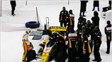 O βραζιλιάνος οδηγός της Renault Νέλσον Πικέ τζ. επιδεικνύει τις οδηγικές του ...