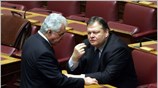 Ο Αριστοτέλης  Παυλίδης συνομιλεί με τον Ευάγγελο Βενιζέλο. ...