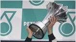 Ο Βρετανός οδηγός της Brawn, Jenson Button αναδείχθηκε νικητής του Grand Prix ...